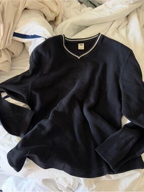 Old Navy V-Neck Knit Sweater